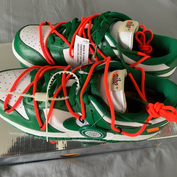 Off white pine green dunks main image 4